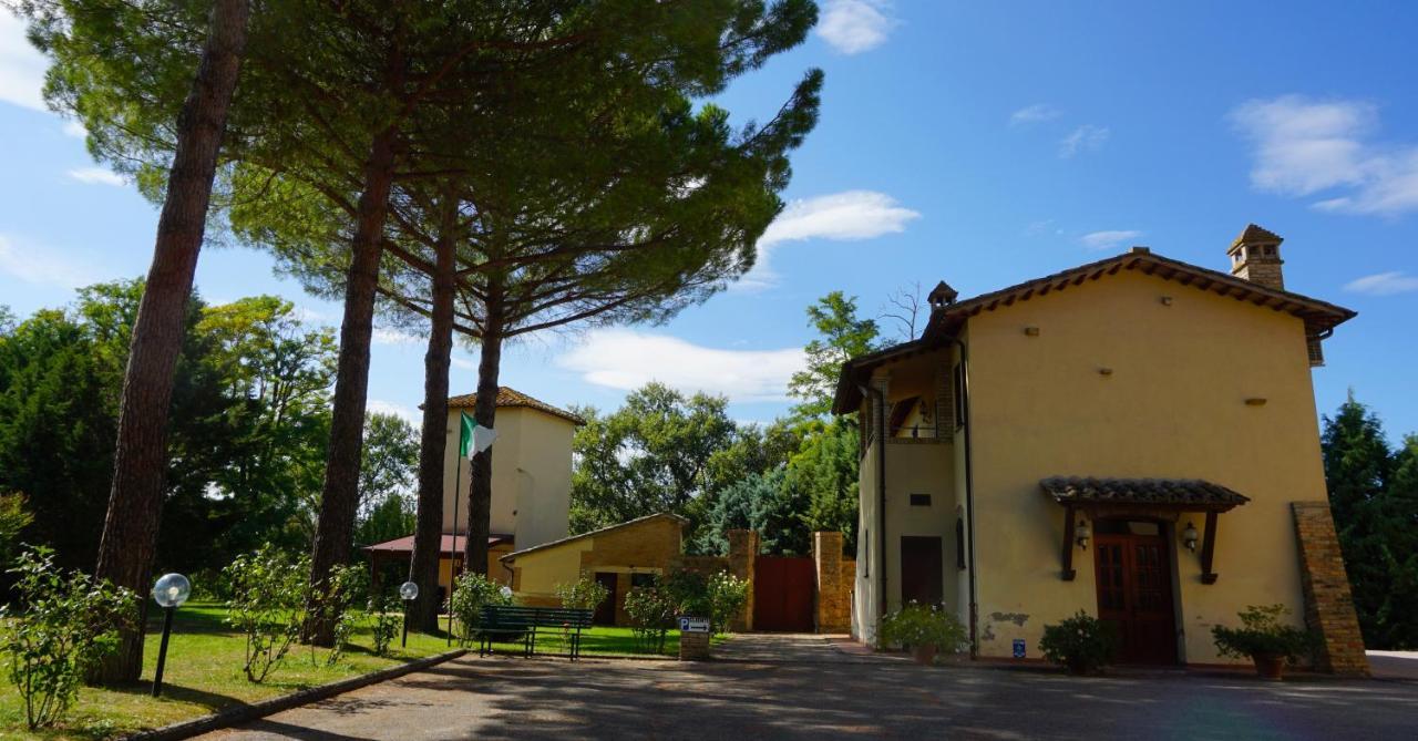 Hotel La Torretta Assisi Luaran gambar