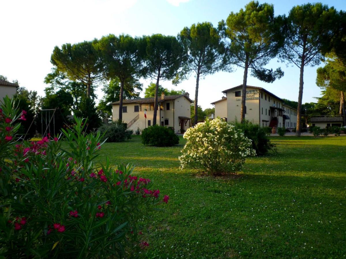 Hotel La Torretta Assisi Luaran gambar