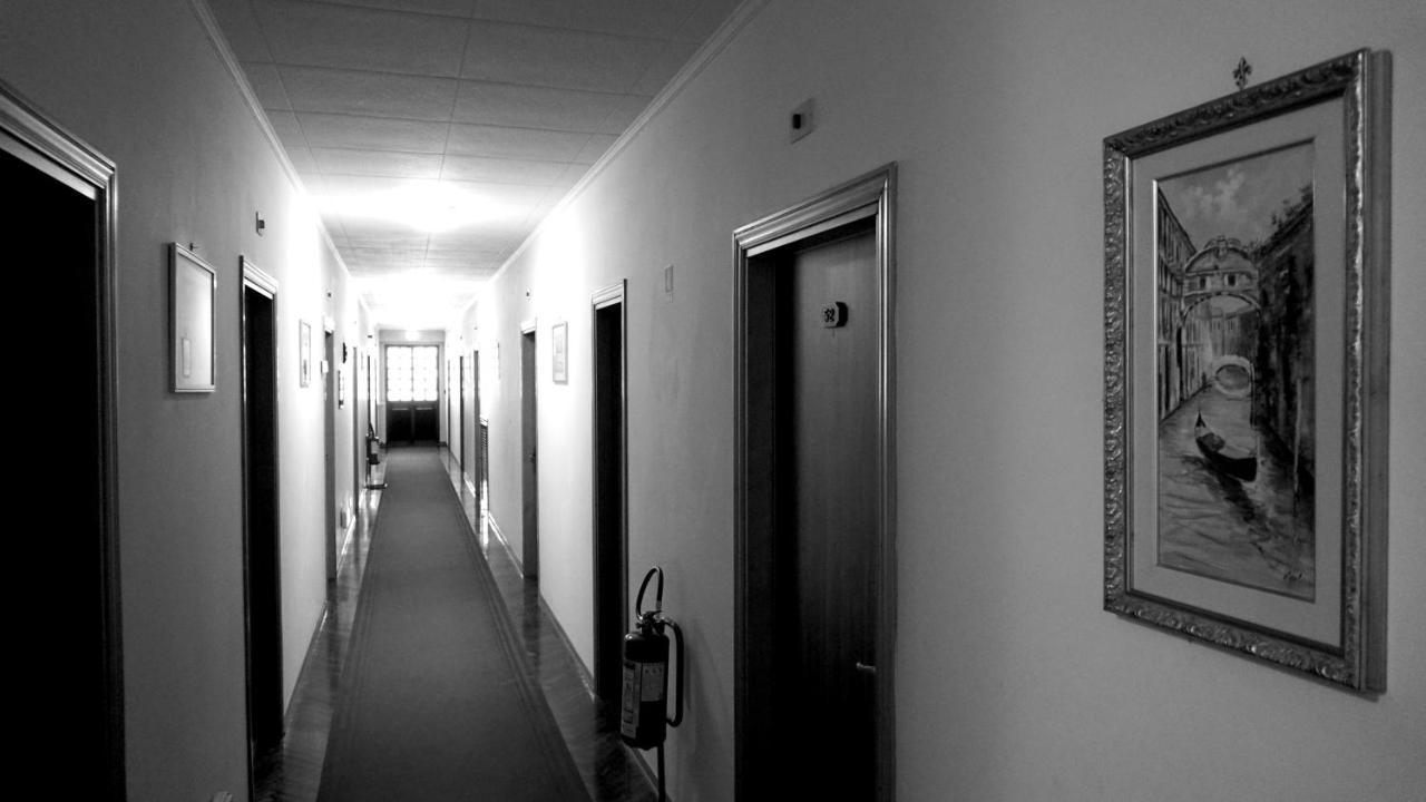 Hotel La Torretta Assisi Luaran gambar